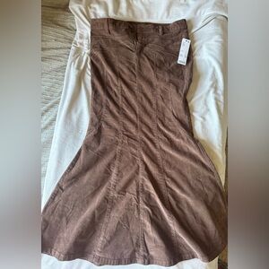 BRAND NEW beautifully detailed brown corridors mermaid maxi skirt!!